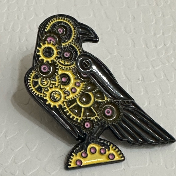 Steampunk pins. Bird and man. - Picture 1 of 4